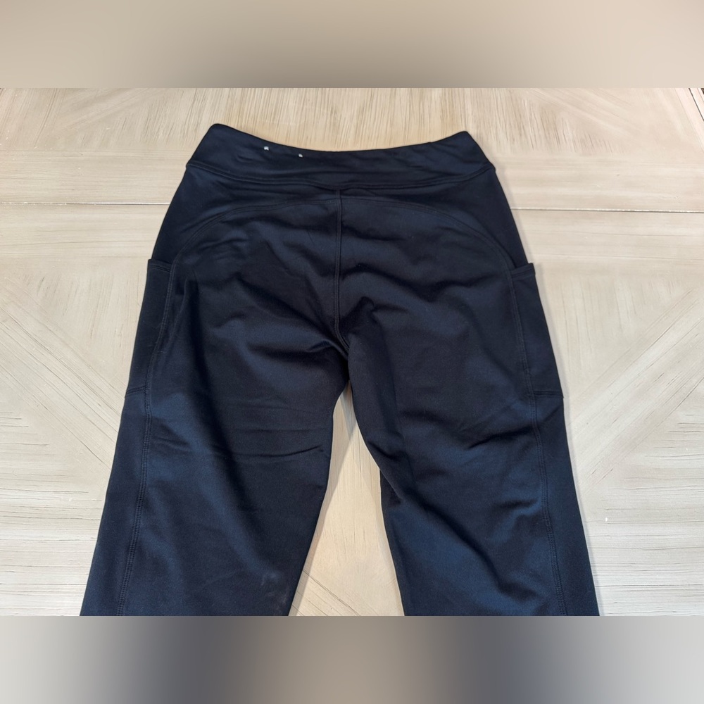 SO Sporty Black 7/8 Leggings with Pockets – Size Large (NWOT) - Picture 15 of 16